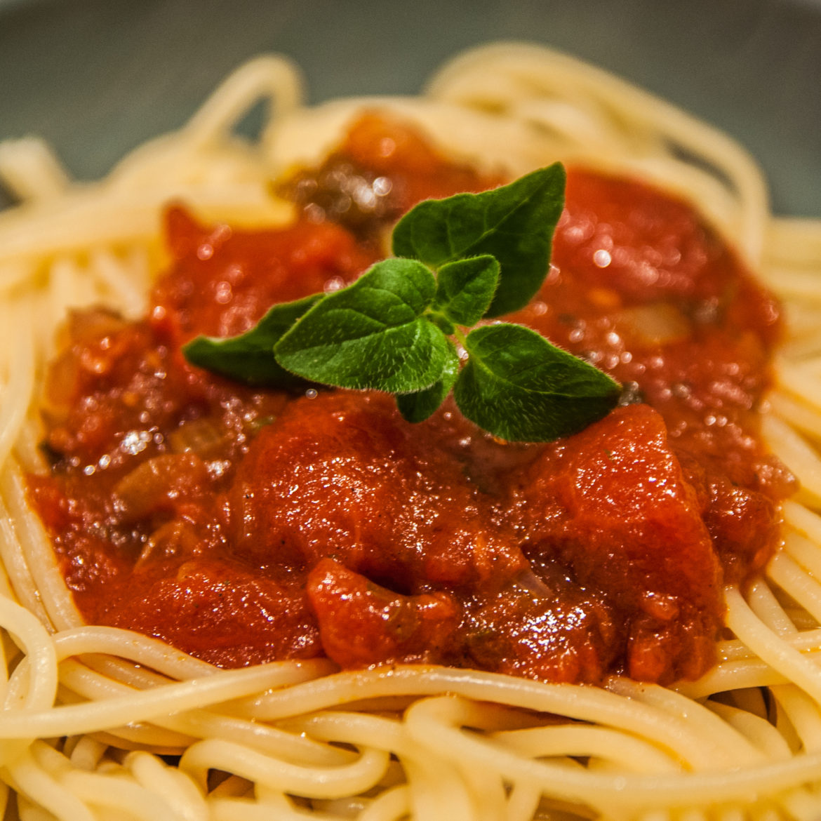 Greek Tomato Sauce - Sundaykitchen